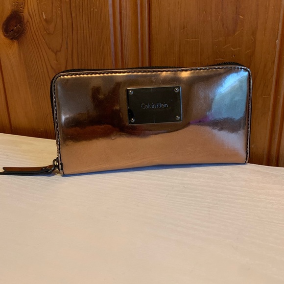 Calvin Klein Bronze Metallic Wallet - Picture 1 of 10